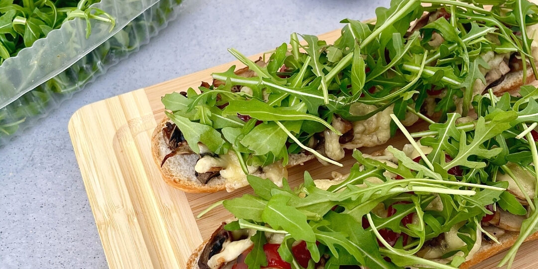Domowe zapiekanki z pieczarkami i serem