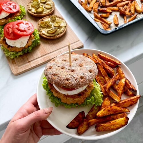 Domowe burgery drobiowe