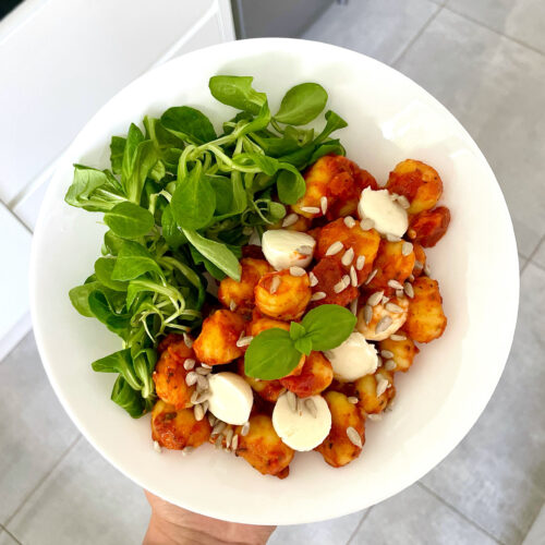 Gnocchi w sosie pomidorowym z mozzarellą