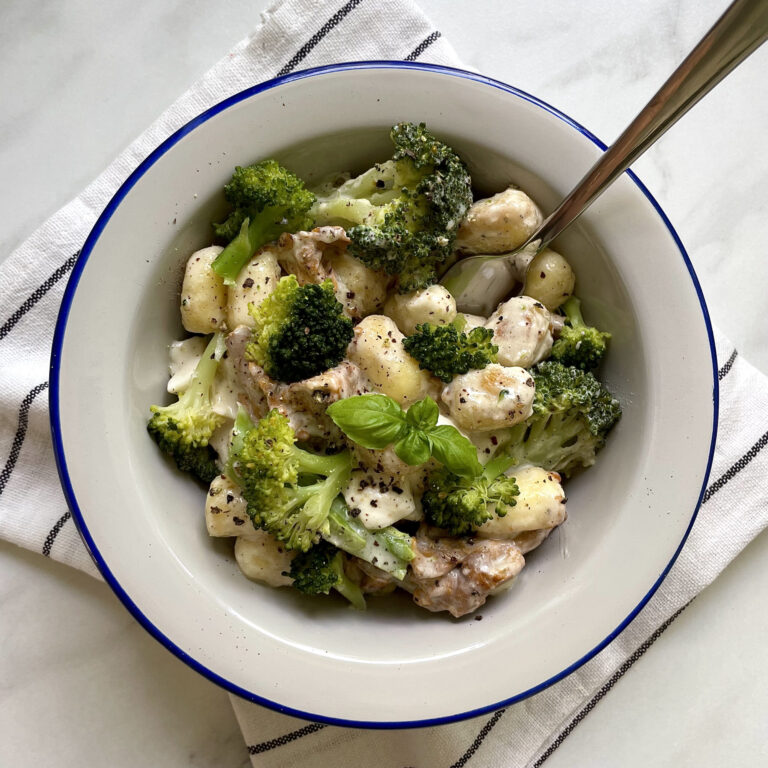 Gnocchi z kurkami i brokułami