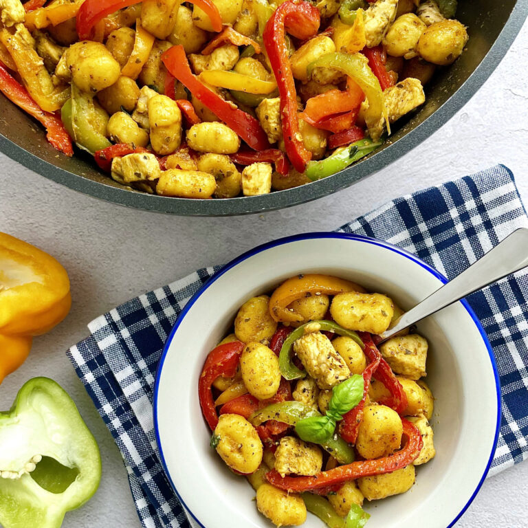 Gnocchi z kurczakiem i papryką