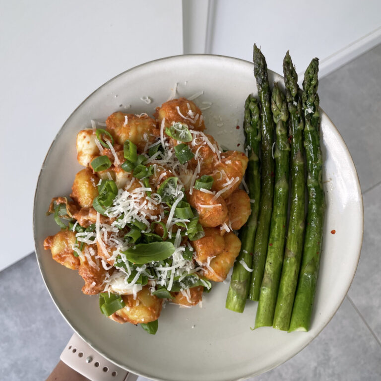 Gnocchi w sosie pomidorowym