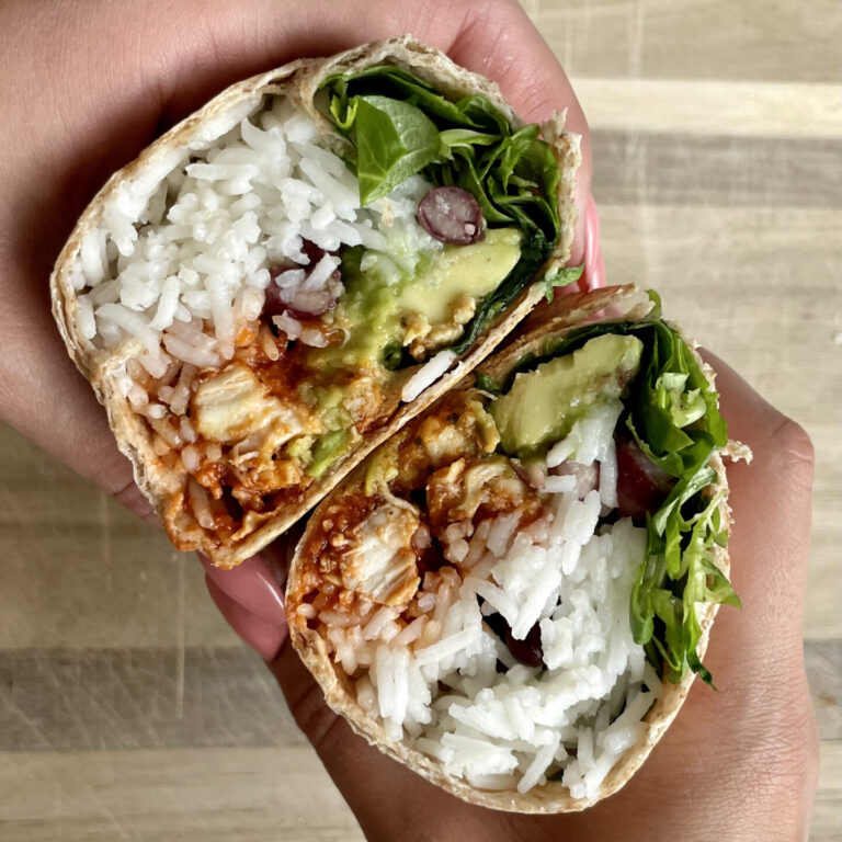 Burrito z kurczakiem i awokado