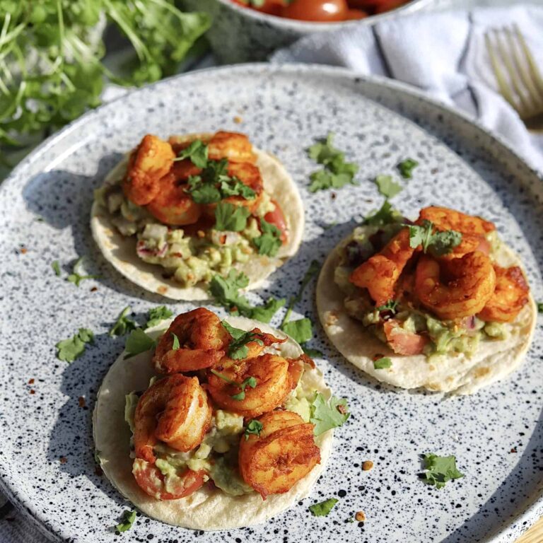 tacosy z guacamole i krewetkami